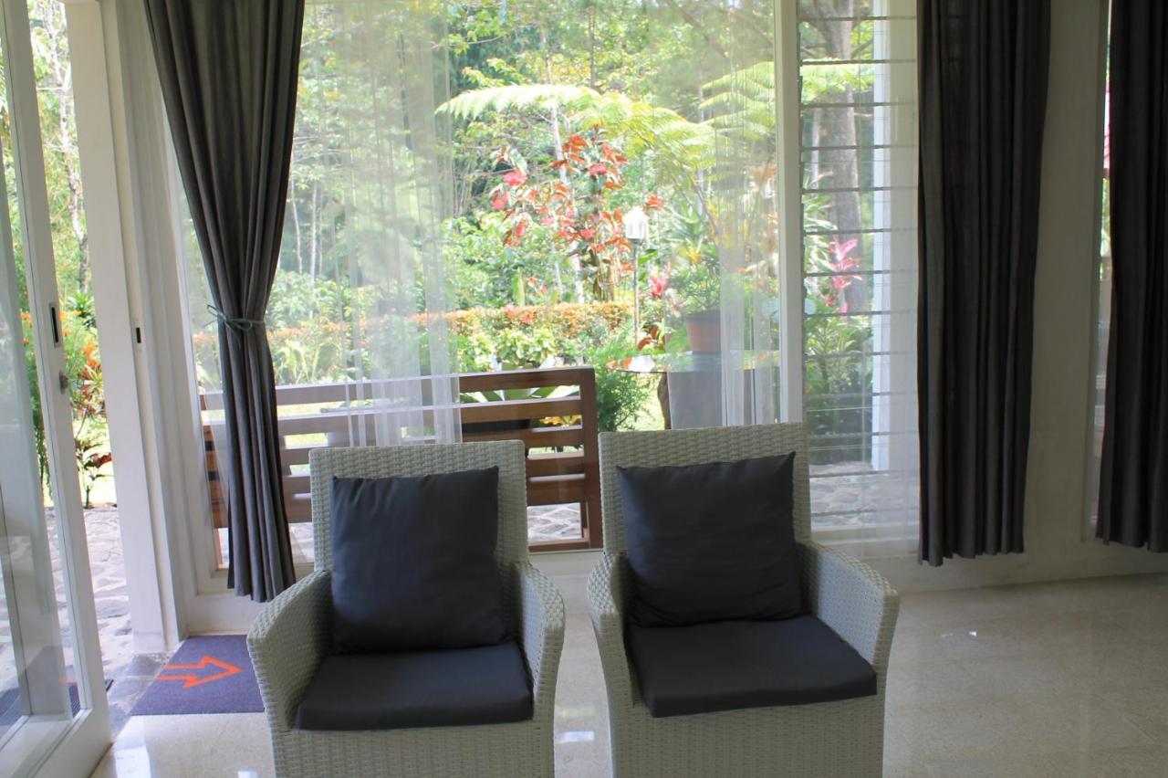 The Forest Villa Bogor Eksteriør bilde