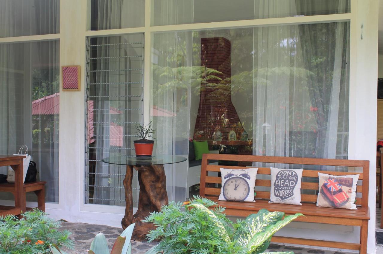 The Forest Villa Bogor Eksteriør bilde